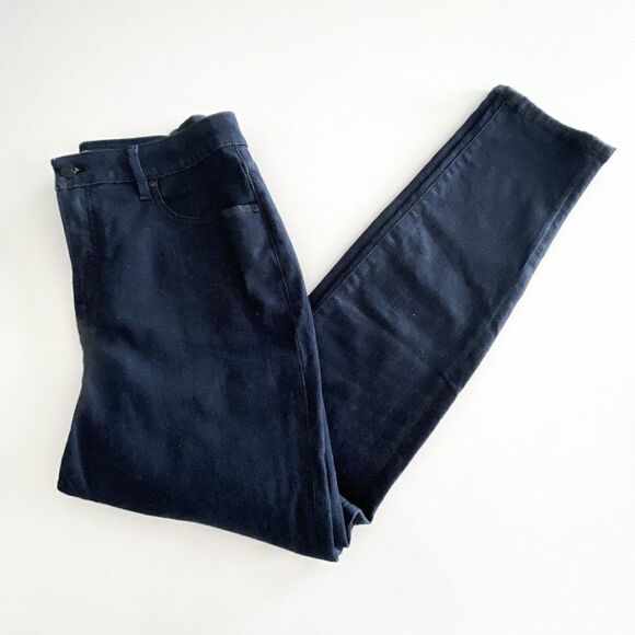 RW & Co // High Rise // Skinny Leg // Size 31 // EUC - Picture 1 of 7